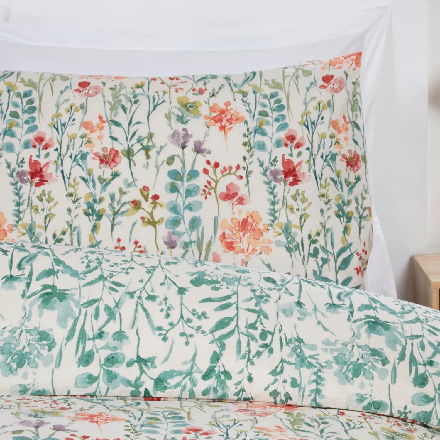 Amaryllis Floral Multi Reversible Duvet Set