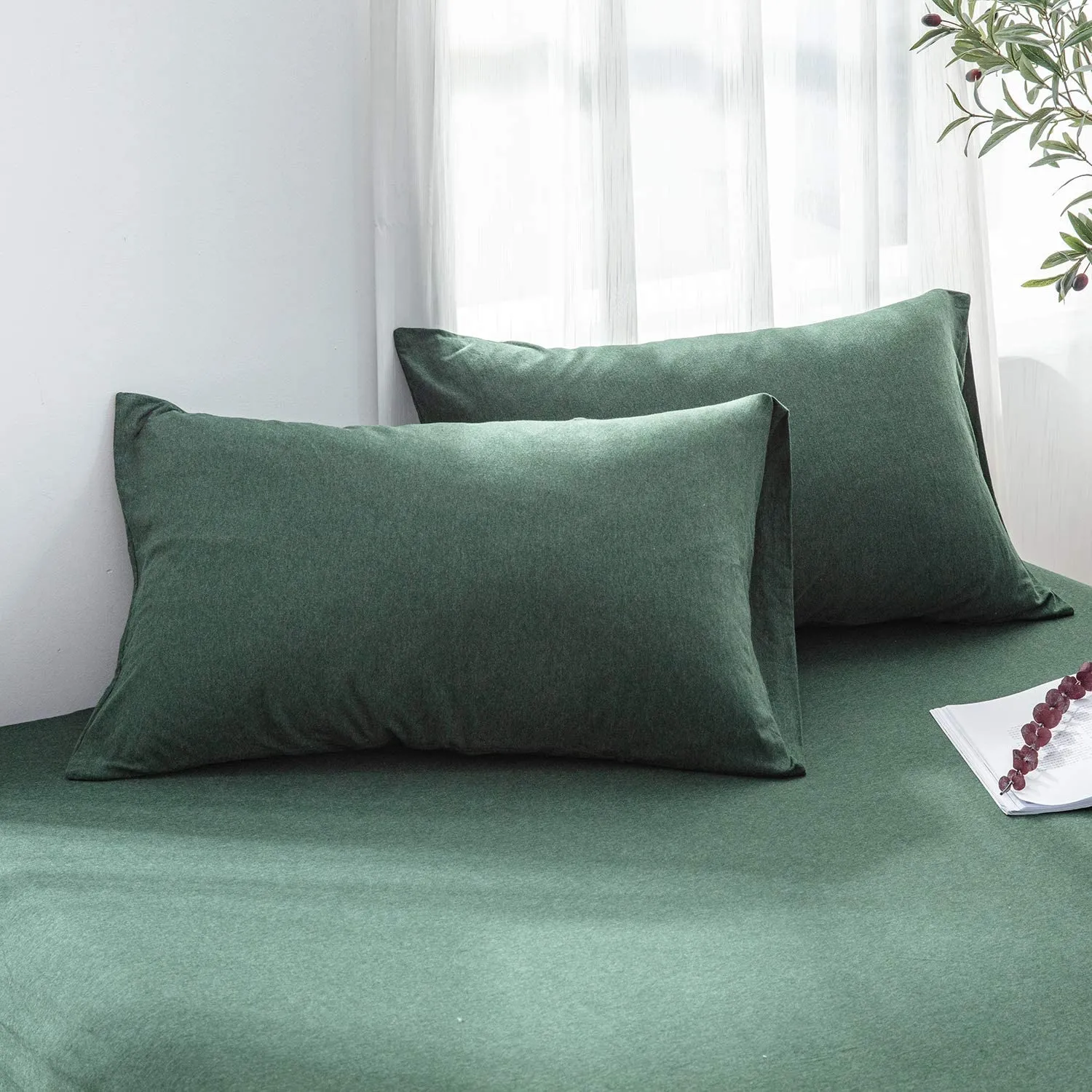 The Loft Green Pillow Case Set